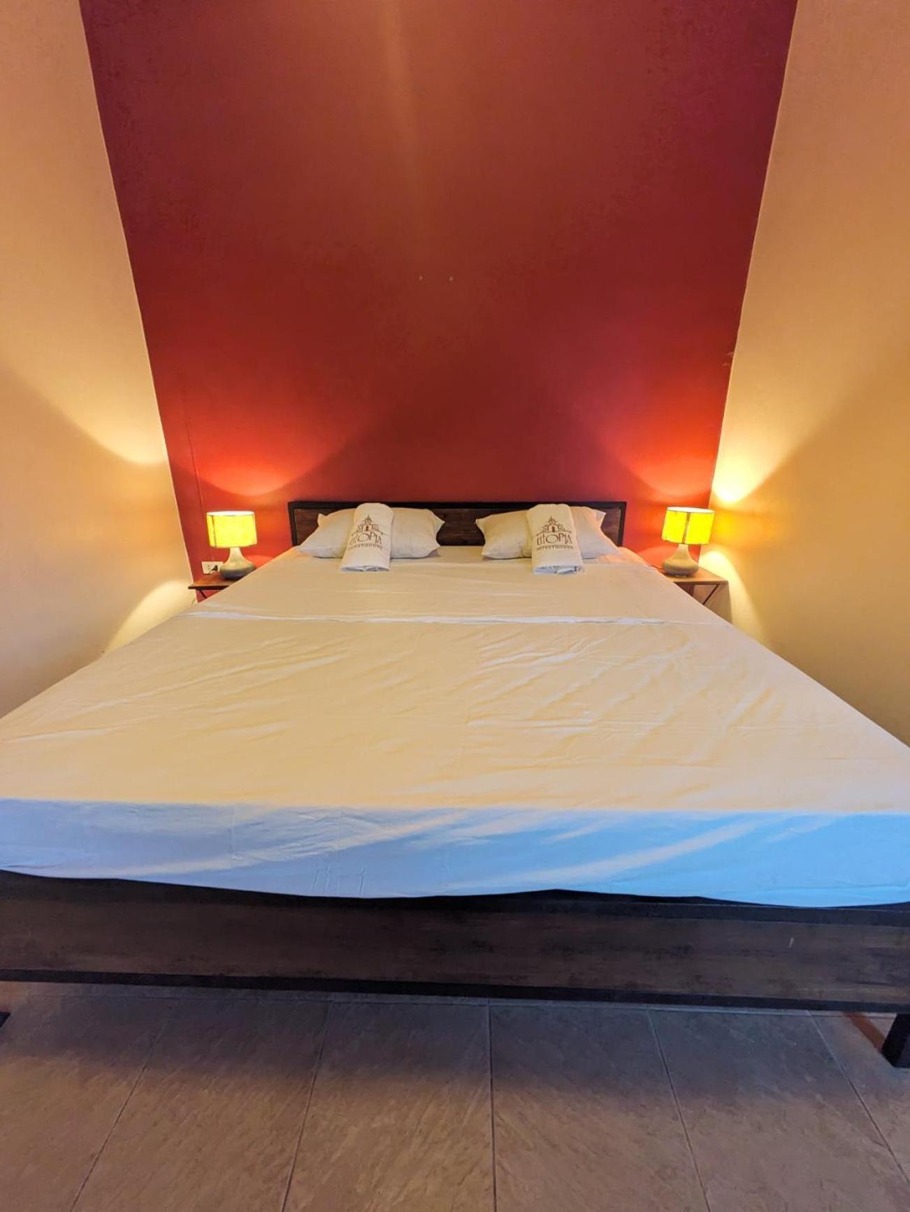 Goodtime Utopia Guesthouse Тау Экстерьер фото